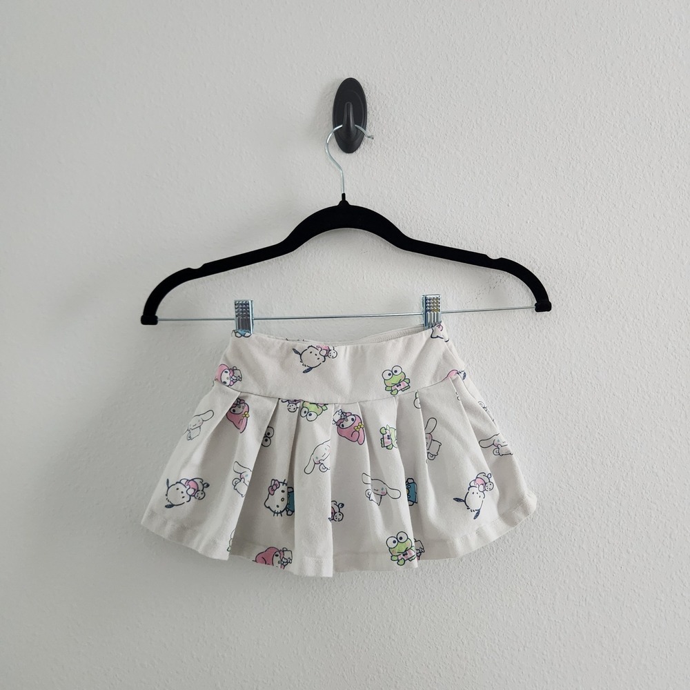 Hello Kitty and Friends Cream Pleated Skort Kids size XS 4/5